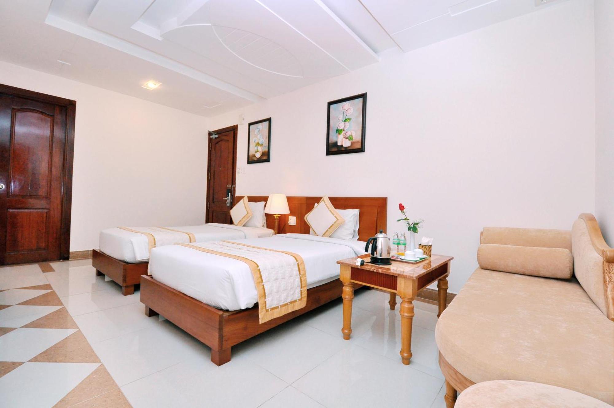 Tan Hoang Long Hotel Ho Chi Minh City Exterior photo
